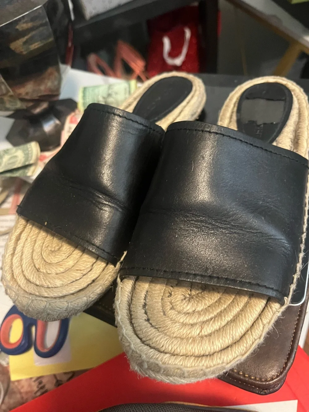 Authentic Coach slides, but one of the tags were torn out. I got out of an unit